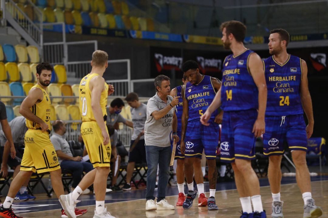 Partido amistoso del Herbalife.