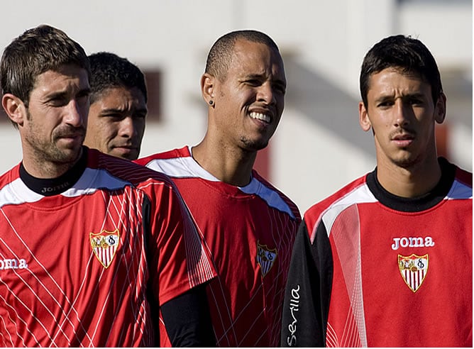 Los jugadores del Sevilla preparan su partido ante el Stuttgart