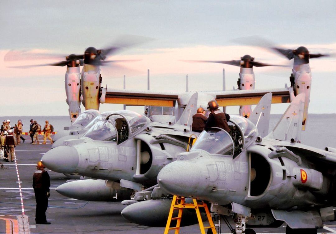 Una unidad M22 - Osprey de la USN a bordo del buque anfibio Juan Carlos I 