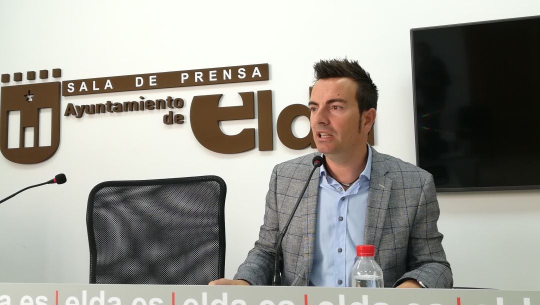 Fernando Gómez, edil de Educación