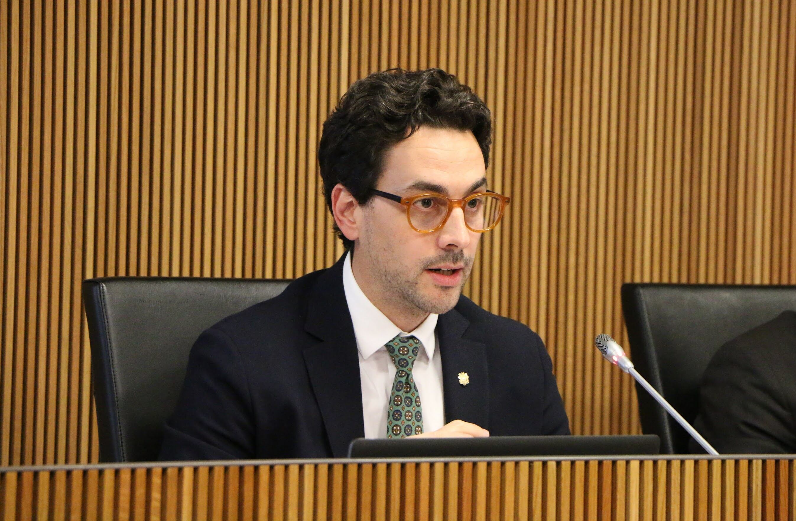 El ministre de Medi Ambient, Guillem Casal, durant la compareixença aquest dimarts al Consell General.