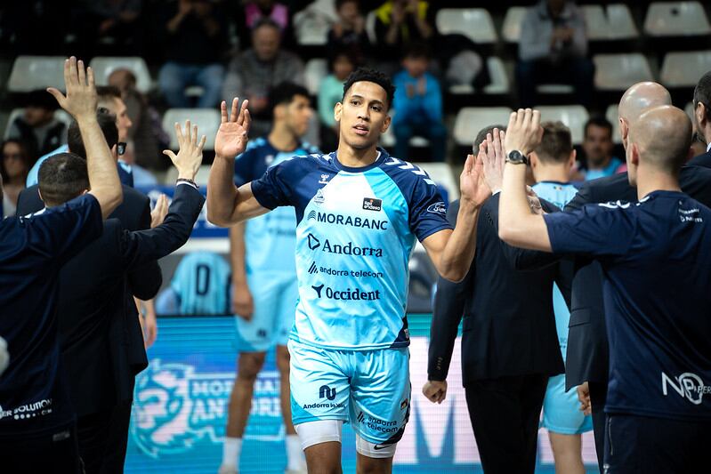 Tyson Pérez, en la presentació d&#039;un partit a la bombonera