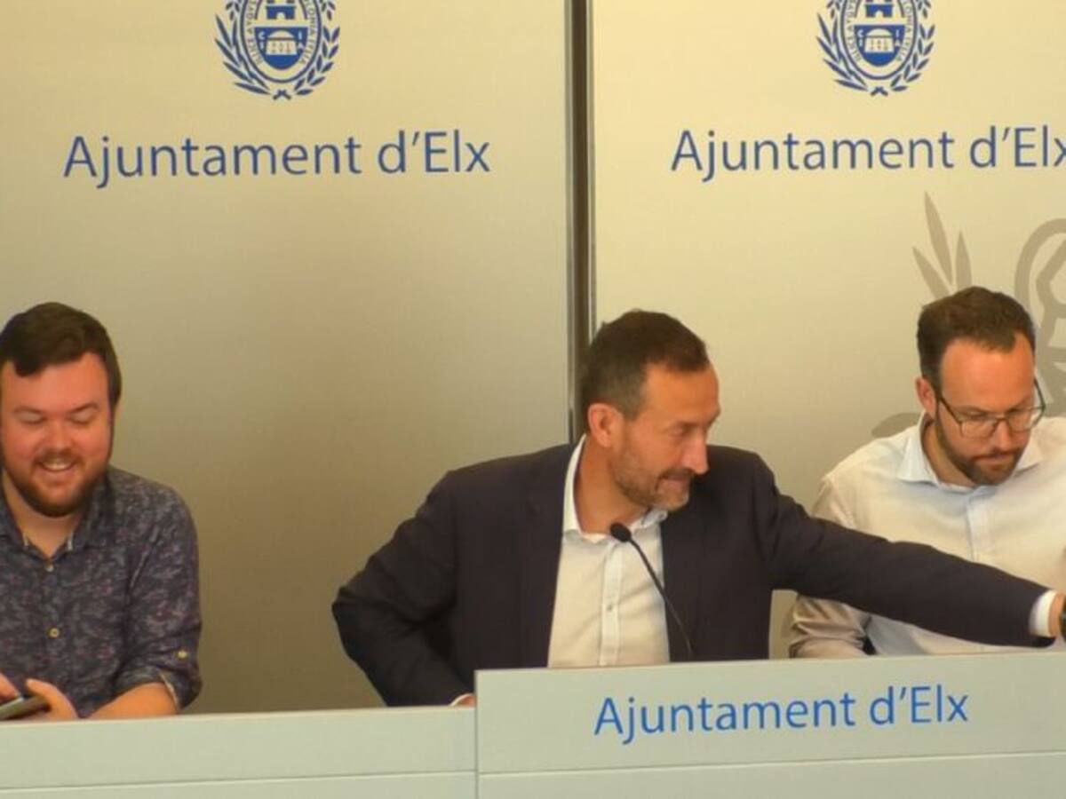 El gobierno se deja atado el pliego de limpieza en la recta final de la legislatura