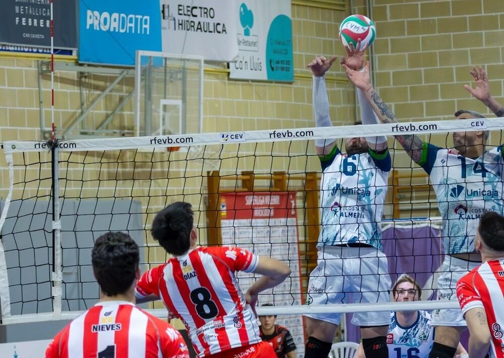 Derrota muy ajustada de Unicaja Costa de Almería en casa de Conectabalear CV Manacor.