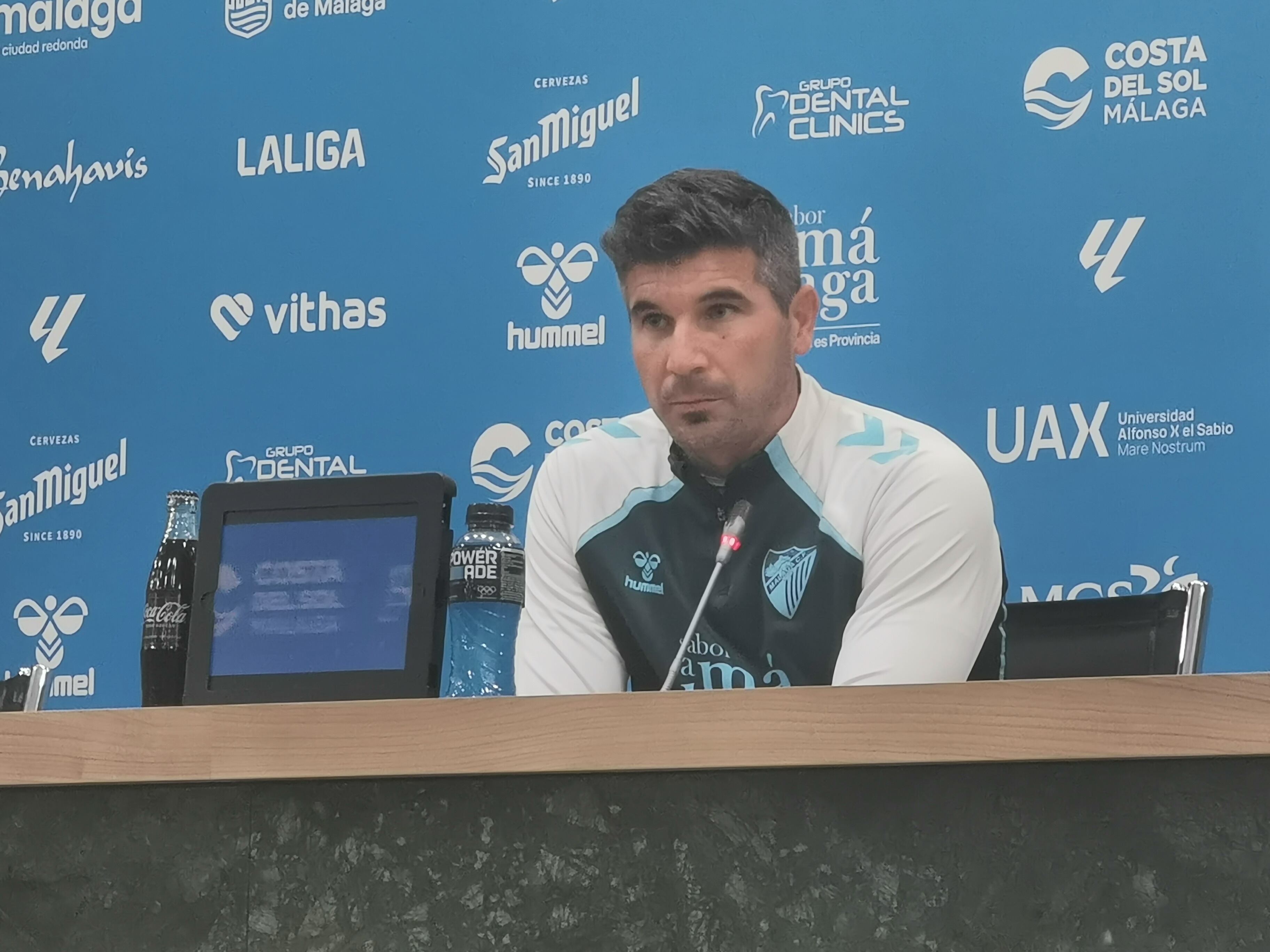 Juanfran Funes, en la sala de prensa de La Rosaleda