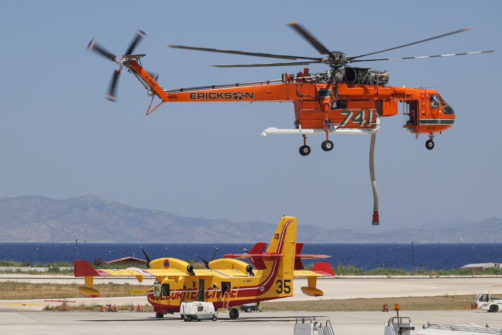 Equipos antiincendios en Francia.