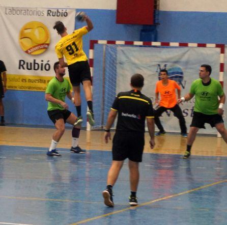 Se midieron dos buenos equipos