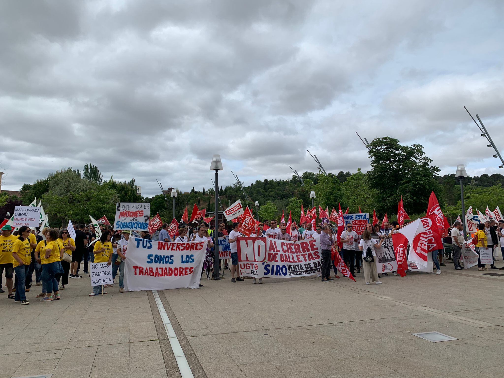 Concentracion de los trabajadores de SIRO en Valladolid