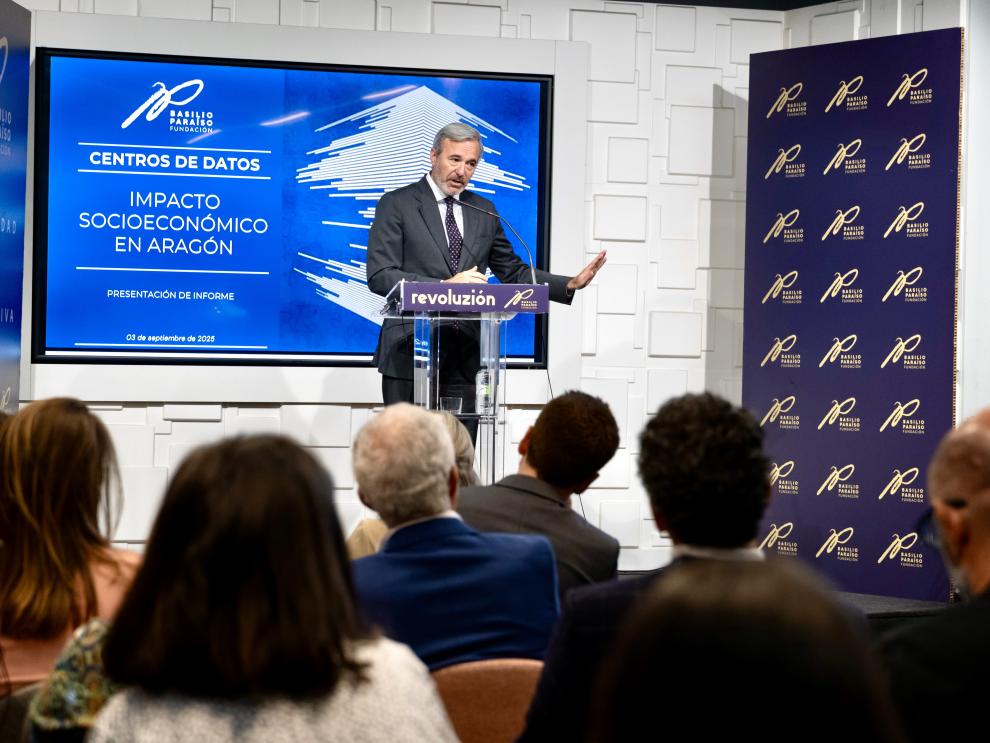 El presidente Azcón, en la en la presentación del estudio de la Fundación Basilio Paraíso sobre el impacto económico y social de los Centros de Datos