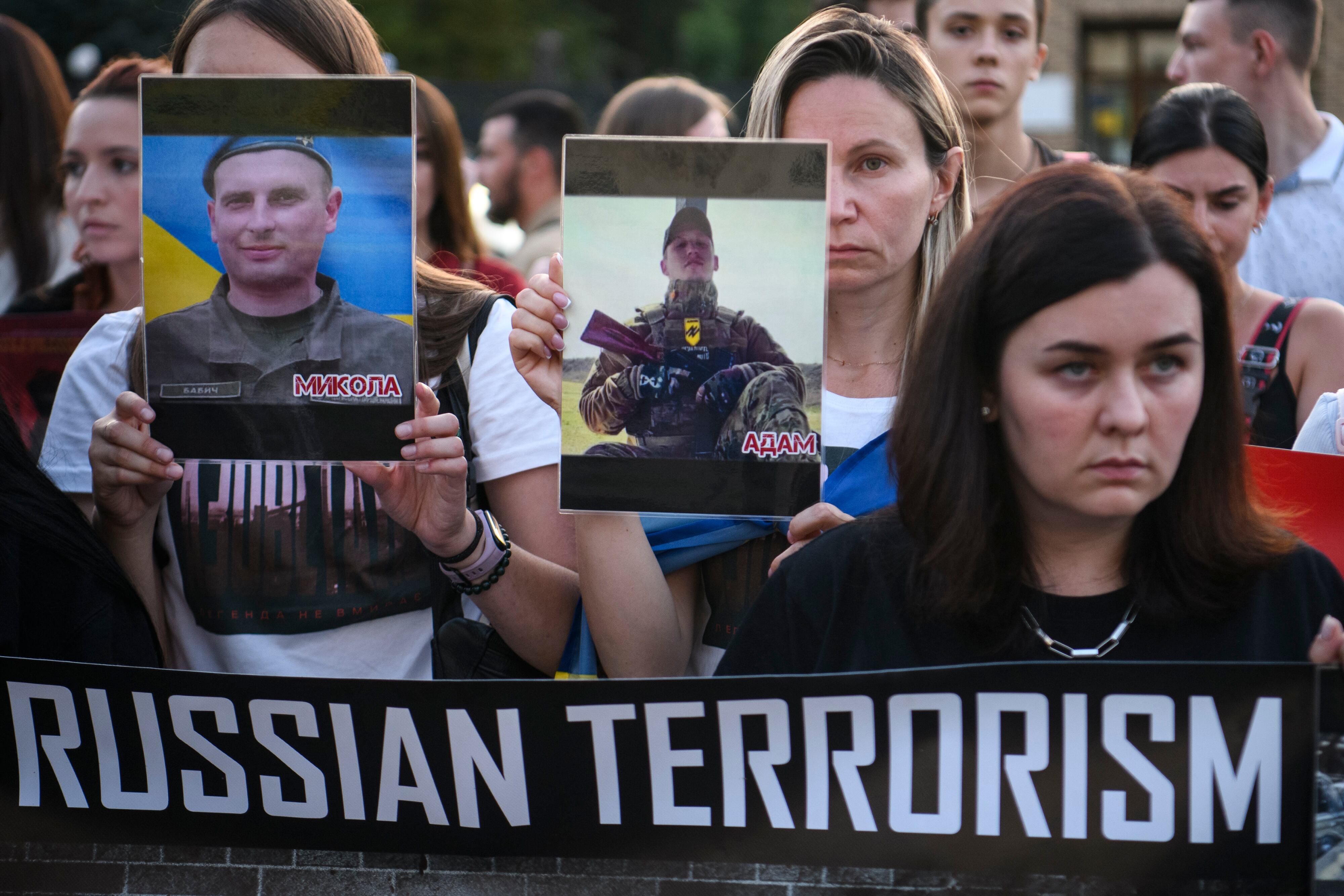 Ceremonia de recuerdo en Kiev de los ucranianos que defendieron la central de Azovstal en Mariupol