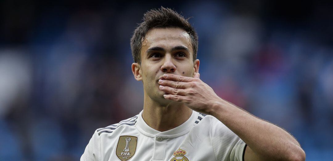 Sergio Reguilón, durante un partido con el Real Madrid