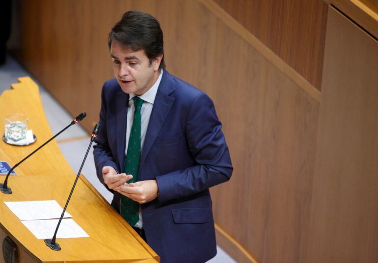 Roberto Bermúdez de Castro durante una comparecencia en las Cortes de Aragón
