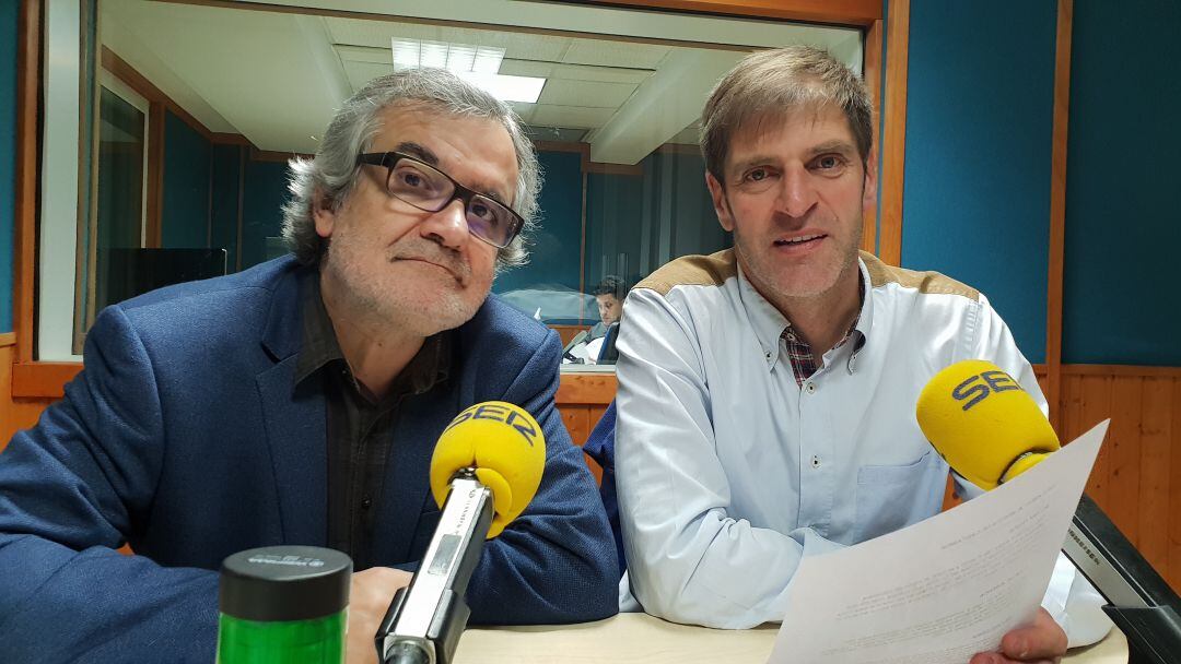 Pepe Guerrero y Enrique Conde durante la tertulia de La Ventana de Cantabria 