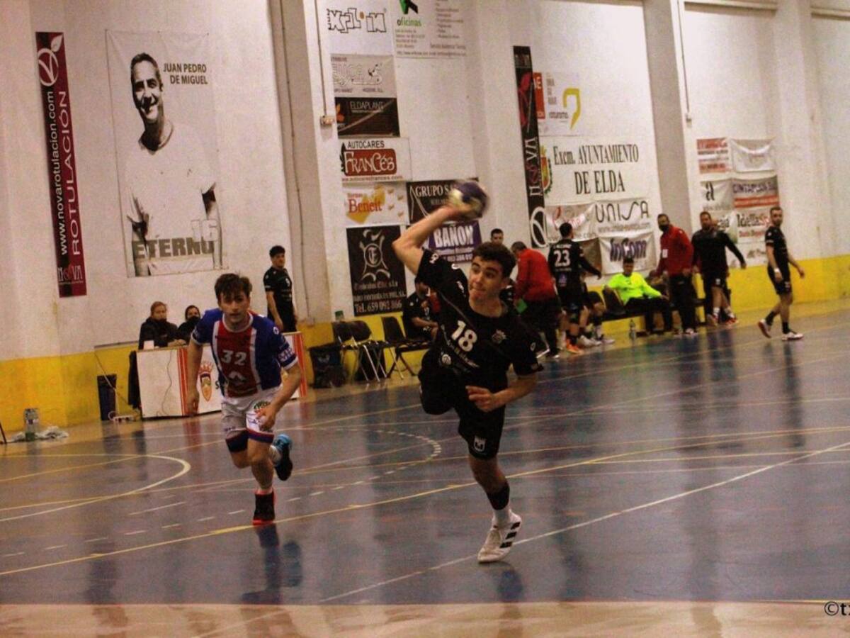 Elda - C.E.E. busca reencontrarse con la victoria a costa del Torrevieja (D. 12.00 h)