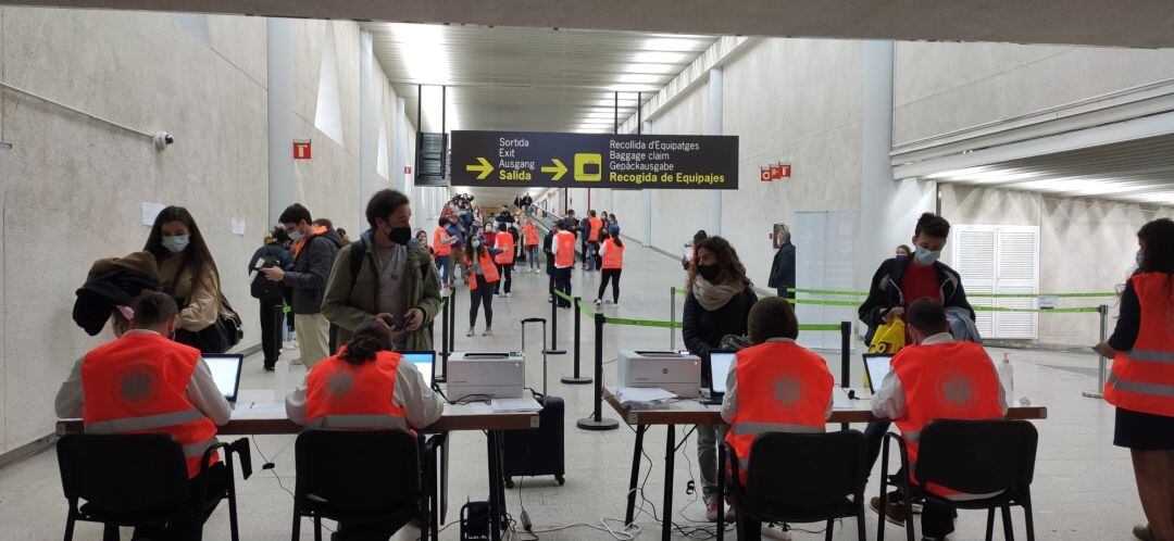 CONTROLES AEROPUERTOS COVID