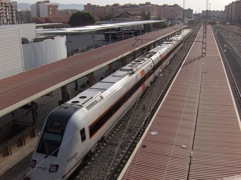 Tren Almería- Sevilla.