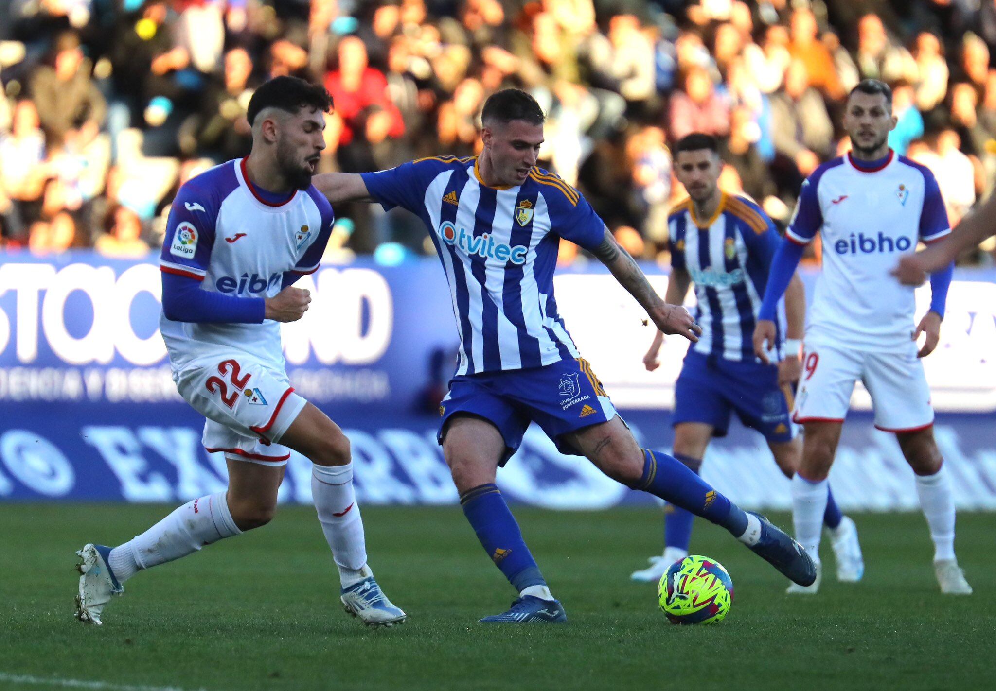 La falta de acierto privo a la Deportiva de puntuar ante el Eibar