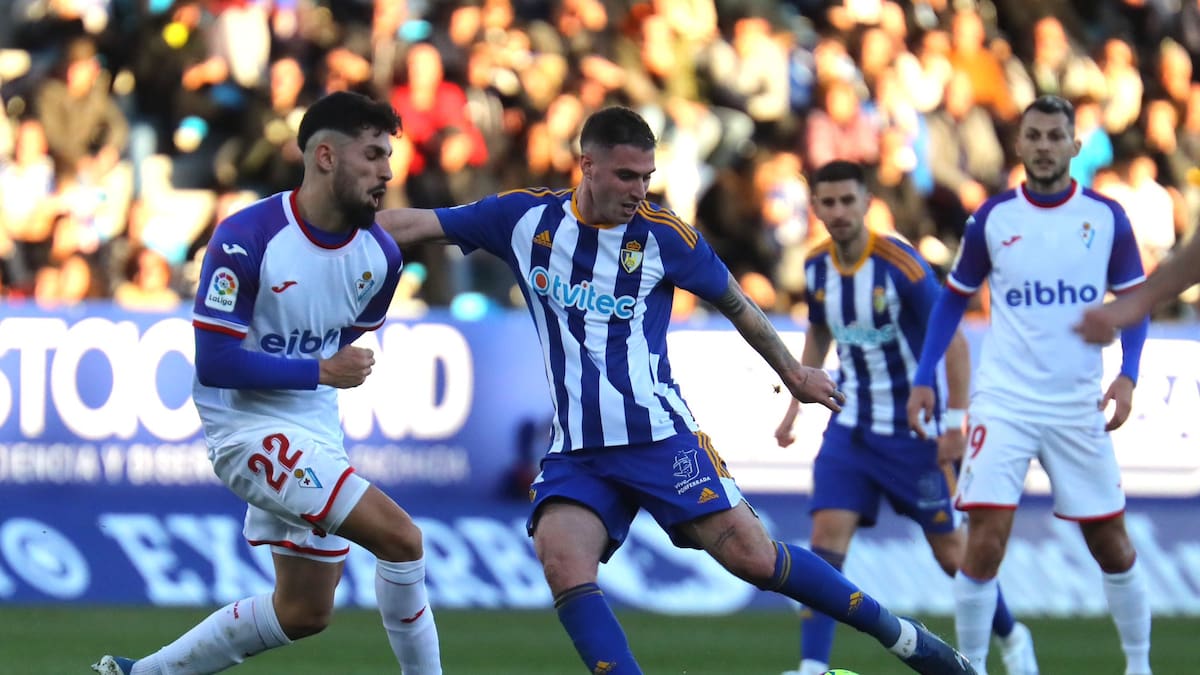 Derrota de la Deportiva ante el Eibar