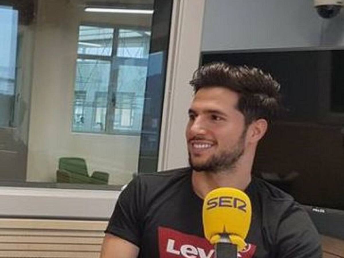 Pepelu Villar, futbolista de Elda, cuelga los guantes