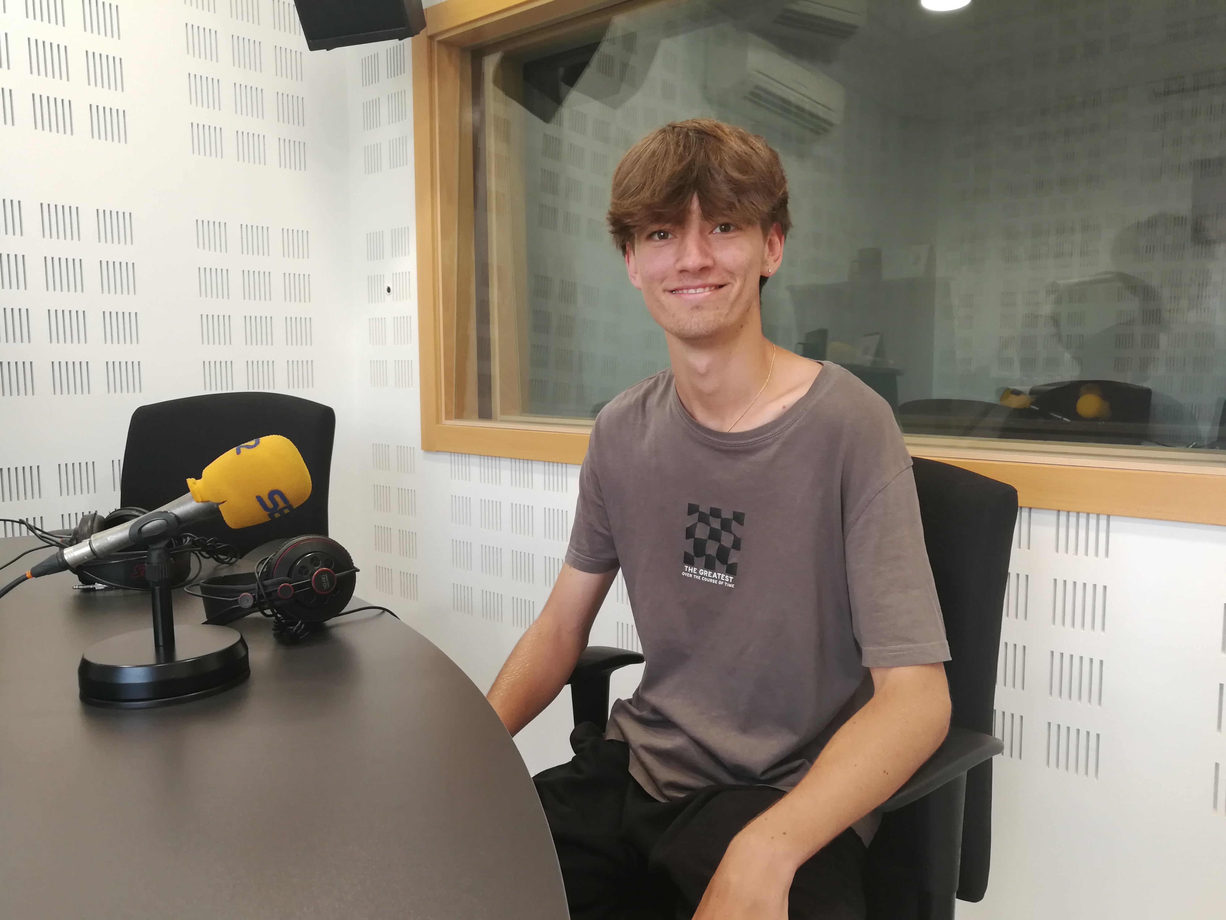 Héctor, en los estudios de Cadena SER Madrid Sur