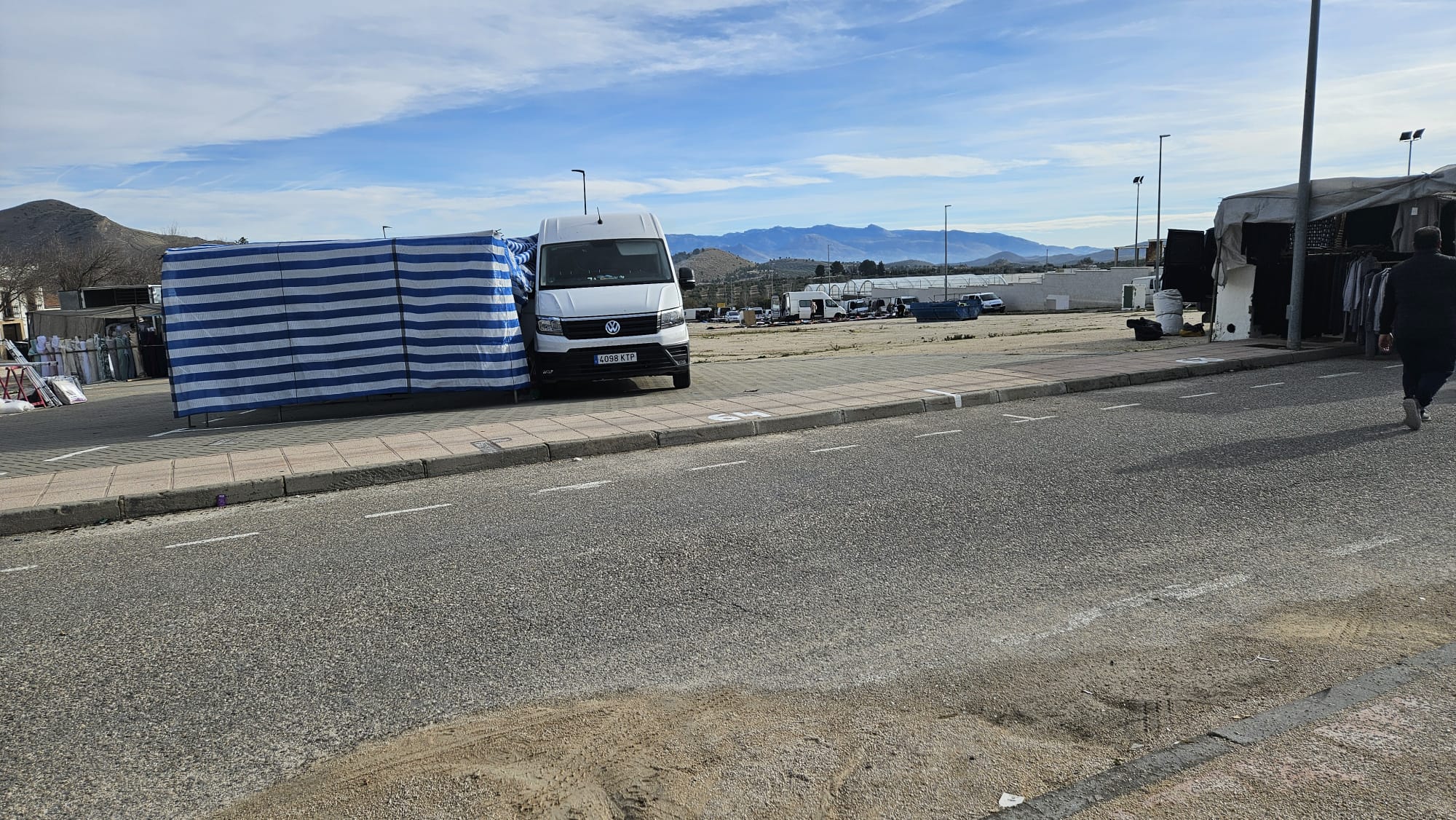 Imagen del mercadillo tradicional de los miércoles en Jódar hace unas semanas