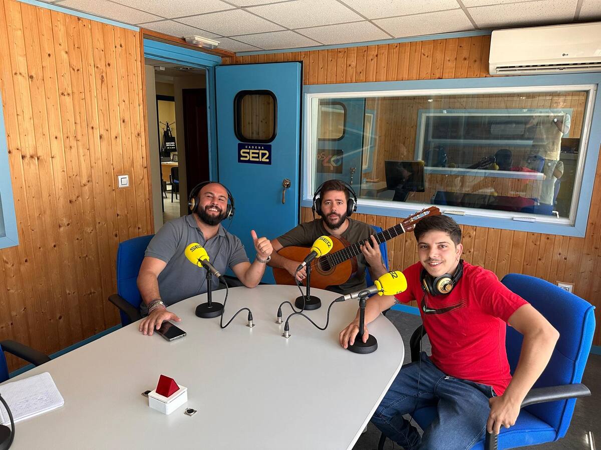 Entrevista con el grupo "El Chamelo"