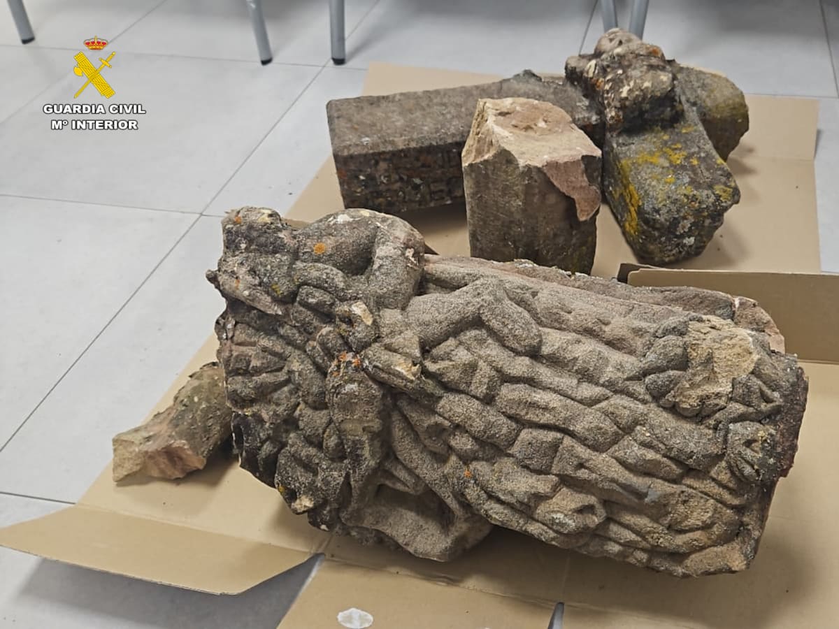 Trepó por el monumento y tuvo que ser hospitalizado: un joven de 20 años, presunto autor de los daños en la Cruz de San Lázaro de Ezcaray