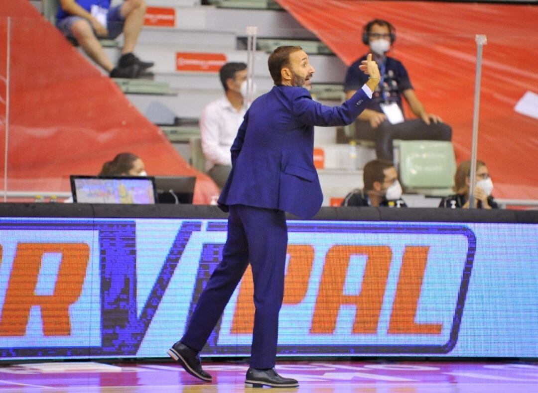 Sito Alonso en el partido ante Iberostar Tenerife