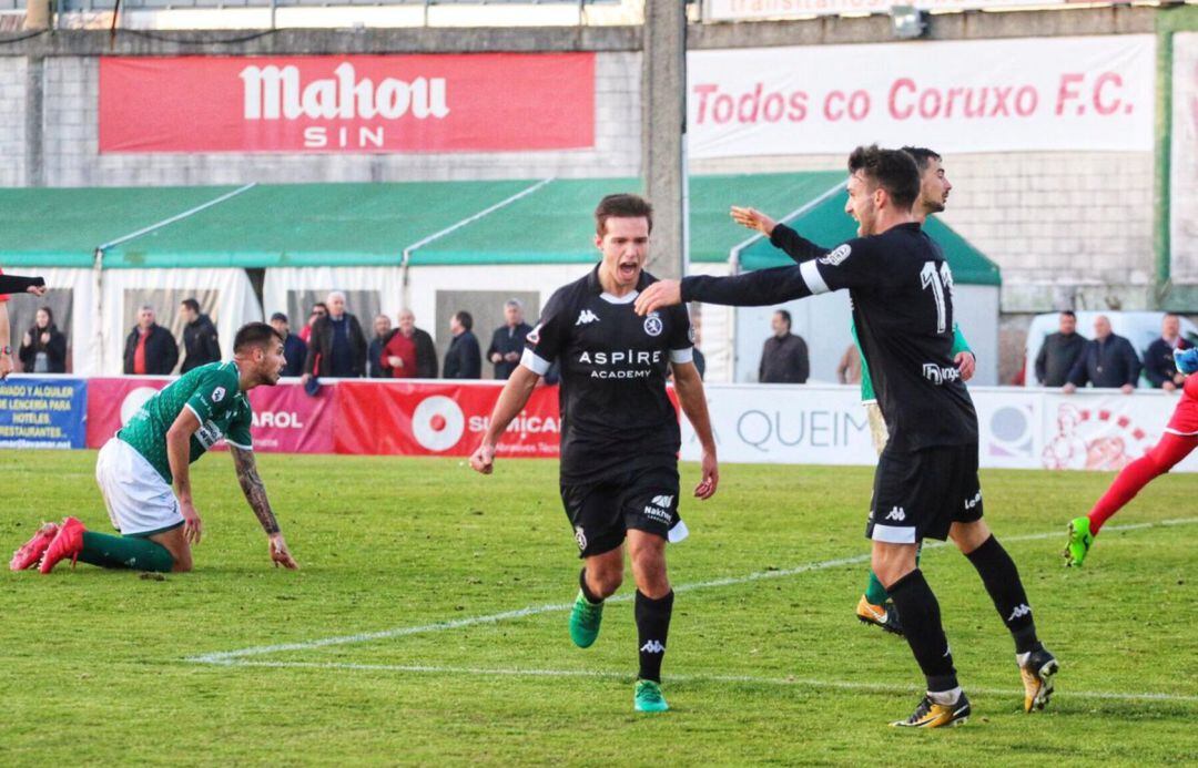 Eneko Capilla celebra el gol de la victoria