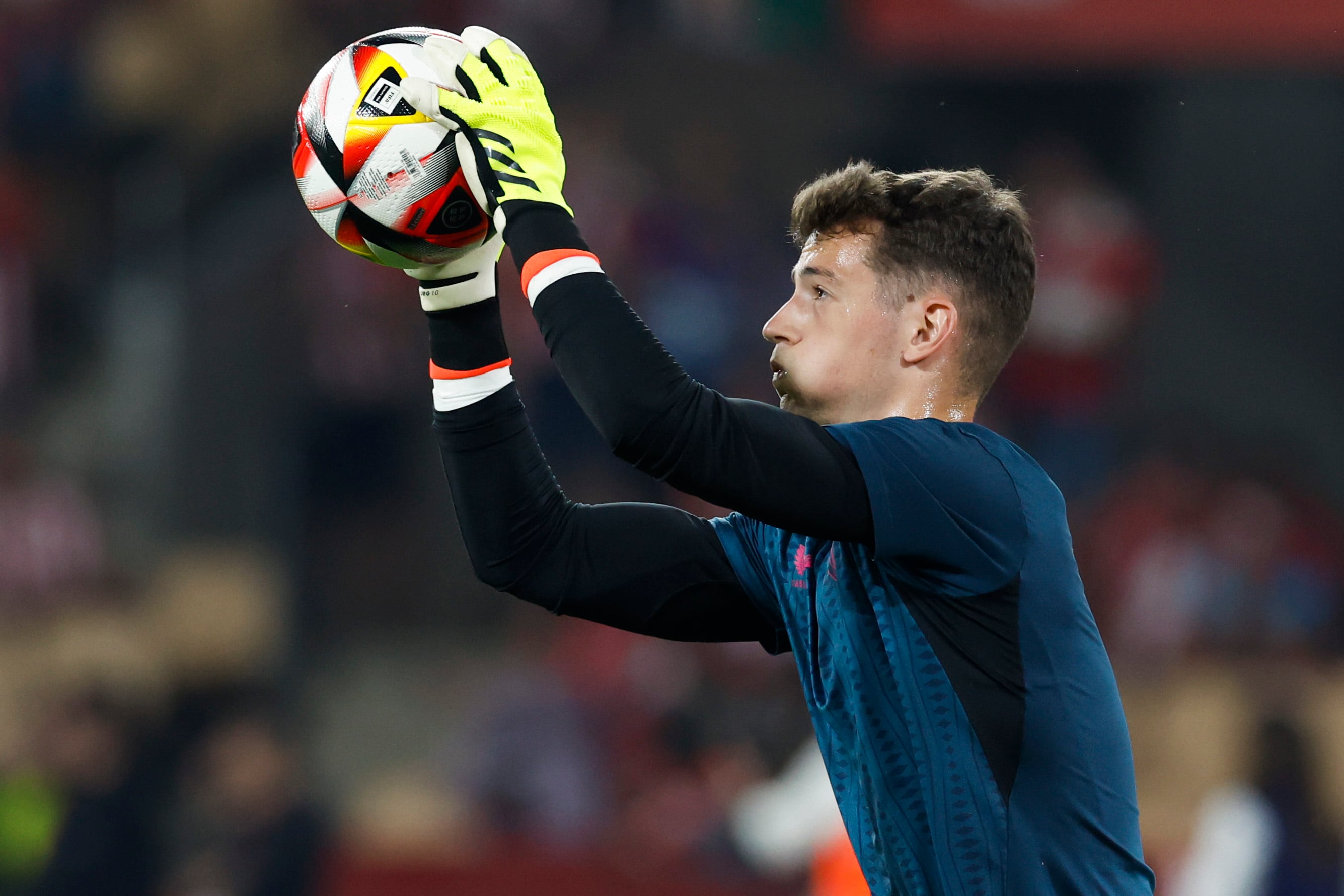 El guardameta del Athletic Club, Julen Agirrezabala, se ha lesionado en el entrenamiento de este martes