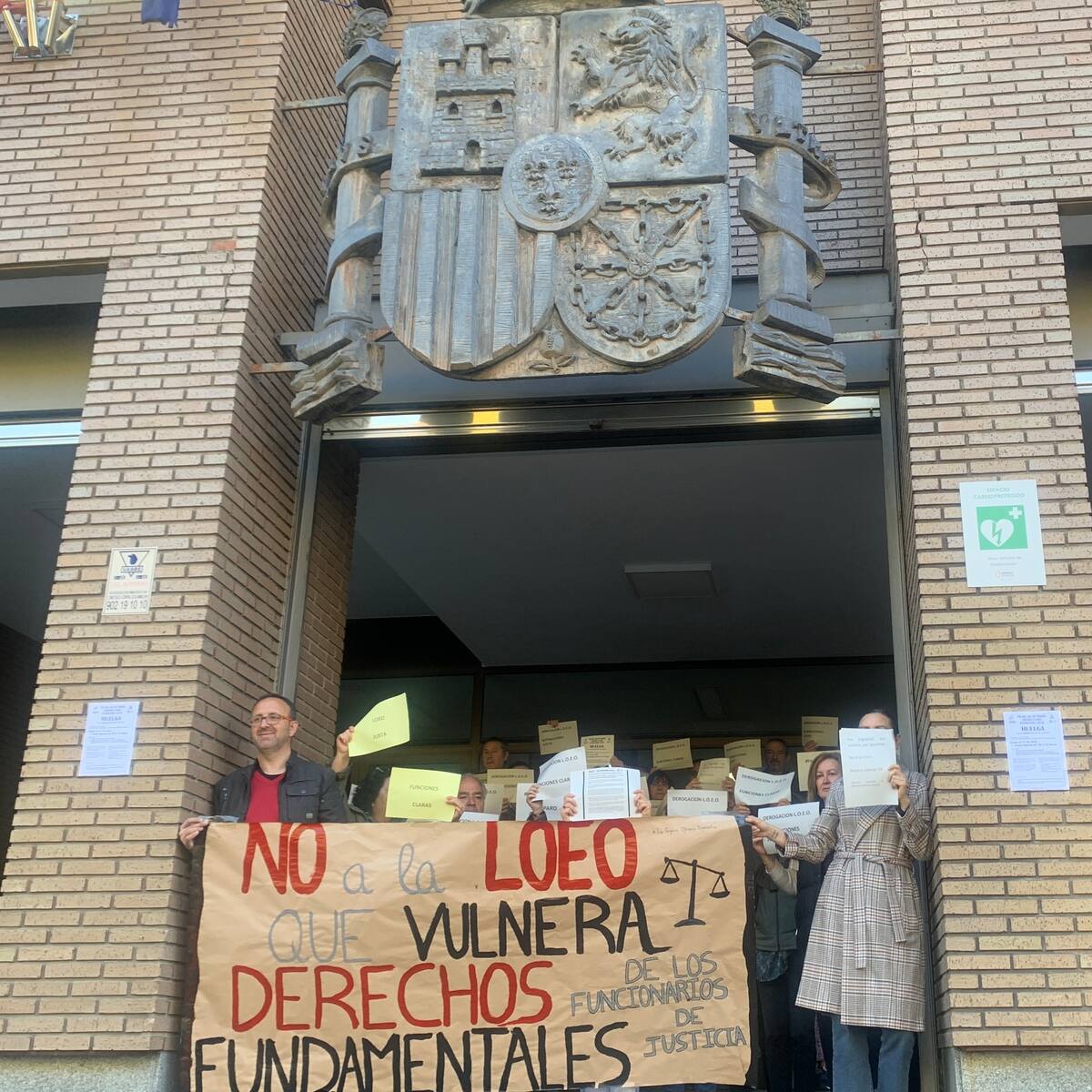 Los funcionarios de Justicia de Ponferrada exigen el reconocimiento de sus funciones y su compensación salarial