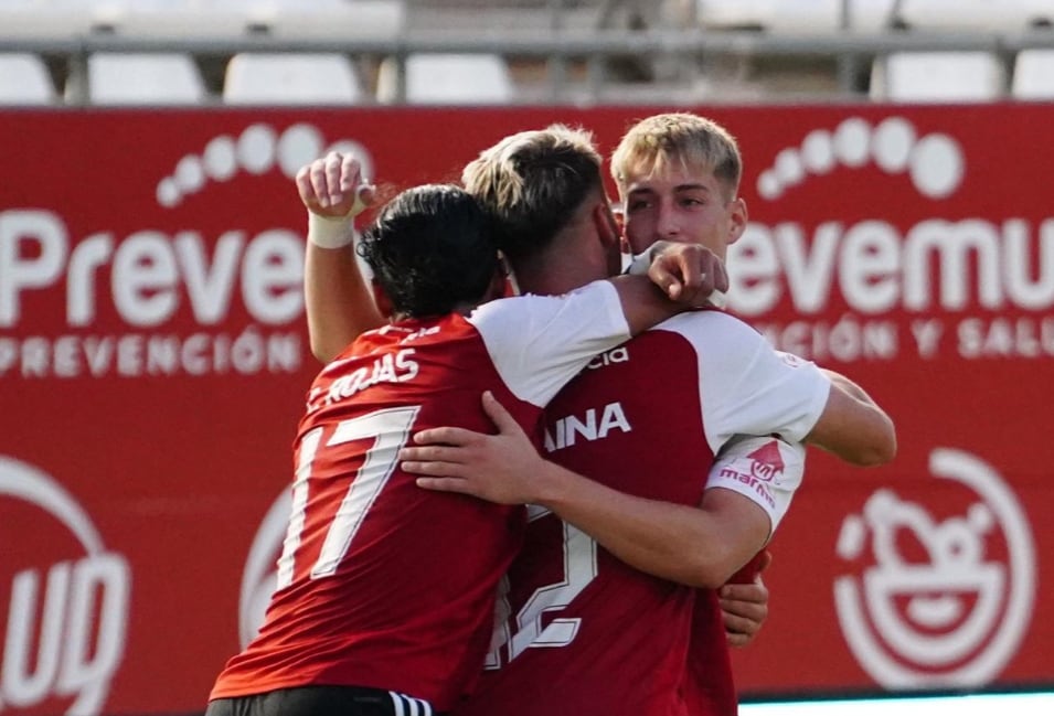 Foto de la celebración de uno de los goles del Real Murcia