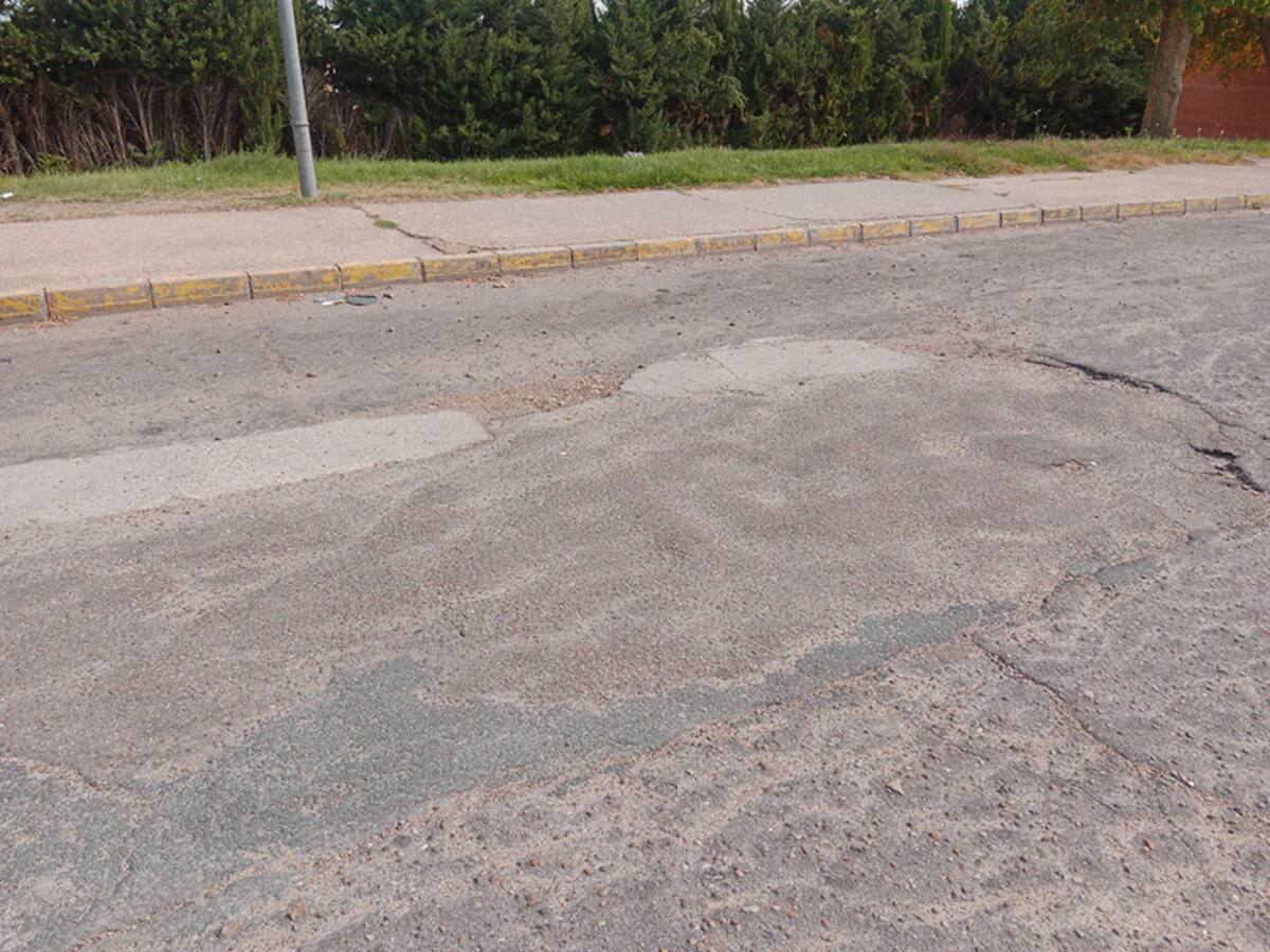 Se exige la mejora del parking del Hospital