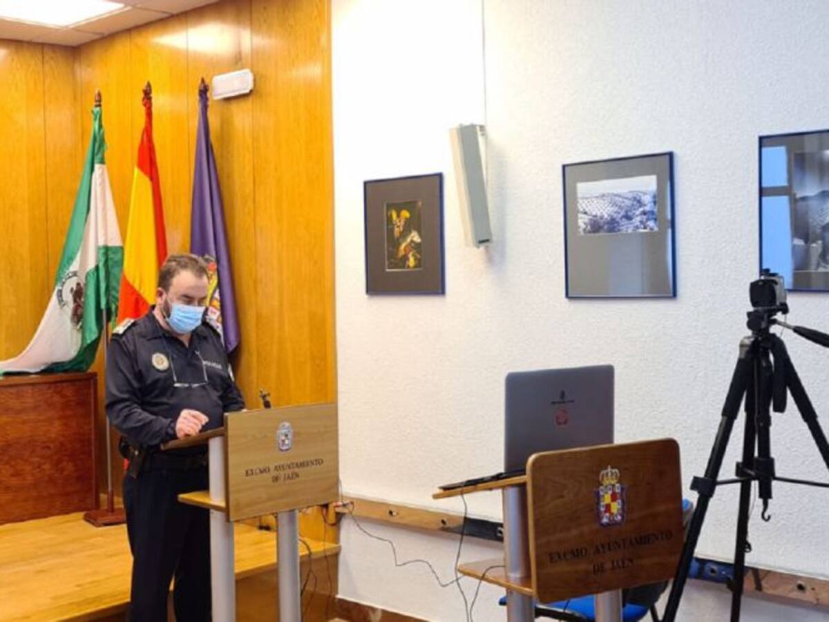 La Policía Local de Jaén prepara un dispositivo especial de protección a la ciudadanía para la Navidad