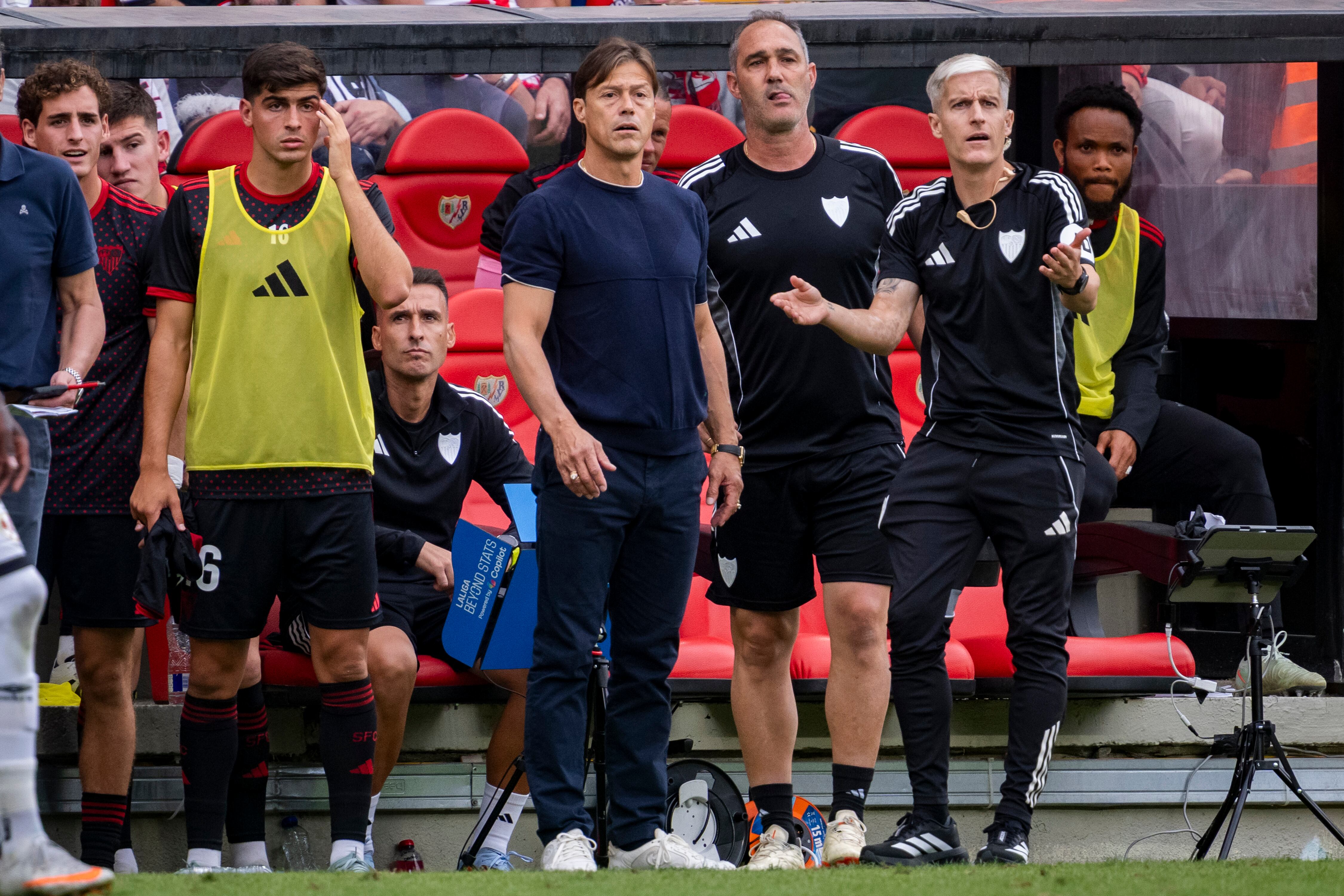 Matias Almeyda, head coach of Sevilla FC, is seen during the LaLiga EA Sports football match between Rayo Vallecano and Sevilla FC at Estadio de Vallecas in Madrid, Spain, on September 28, 2025. (Photo by Alberto Gardin/NurPhoto via Getty Images)