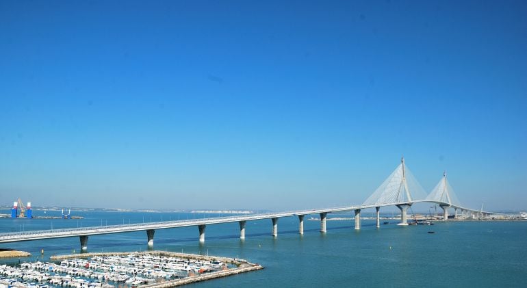 Imagen del Puente de la Constitución de 1812 desde Cádiz