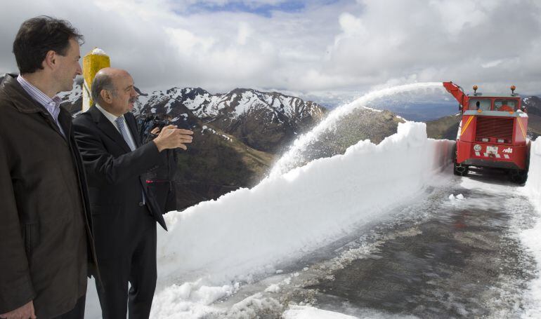 El paso por el puerto de Lunada permanecía cerrado desde febrero.