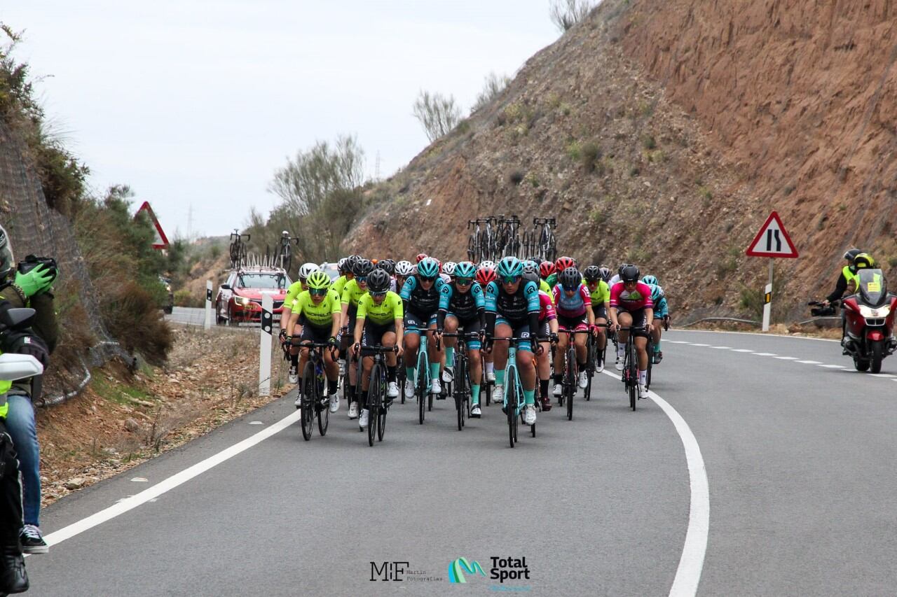 El pelotón ciclista internacional vuelve a Almería.