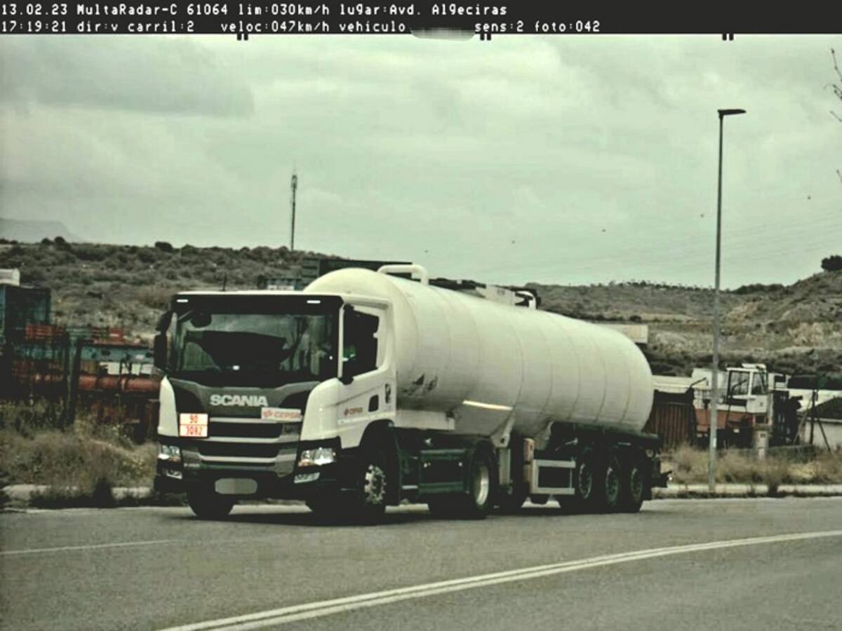 Formuladas 87 denuncias contra camiones y buses por la Policía en Algeciras