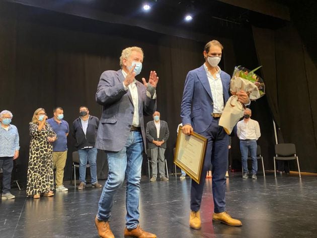 Rafael Nadal junto a Mateu Puigròs