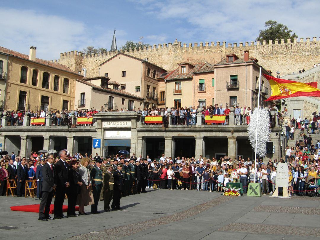 Fiesta de la Guardia Civil en el acueducto