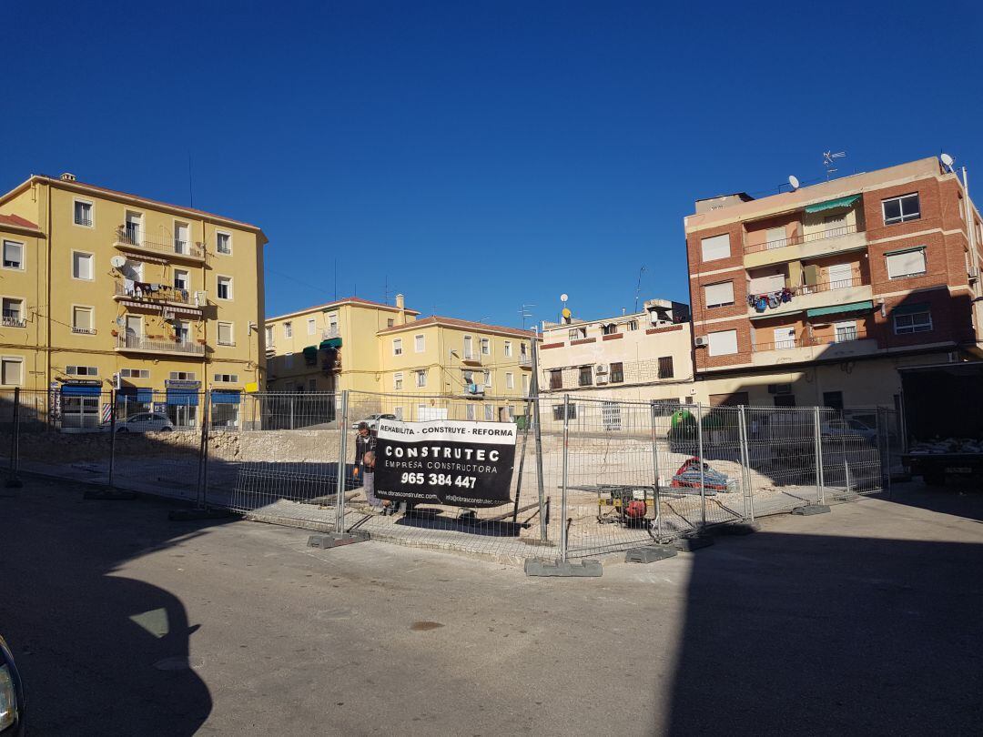 Solar donde se levantará el nuevo centro de salud de Elda 