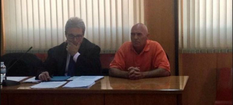 Ramón Laso en el banquillo de los acusados en la Audiencia de Tarragona.