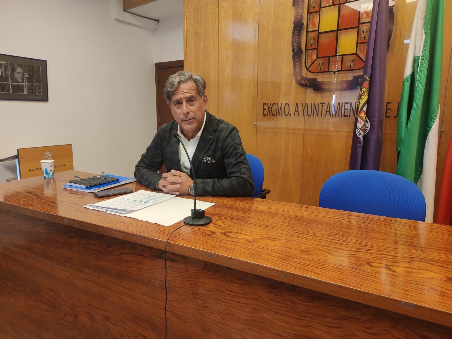 Antonio Losa en la  Presentando el Dispositivo de Seguridad