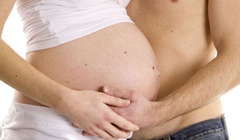 La música se utiliza para fomentar el desarrollo del feto