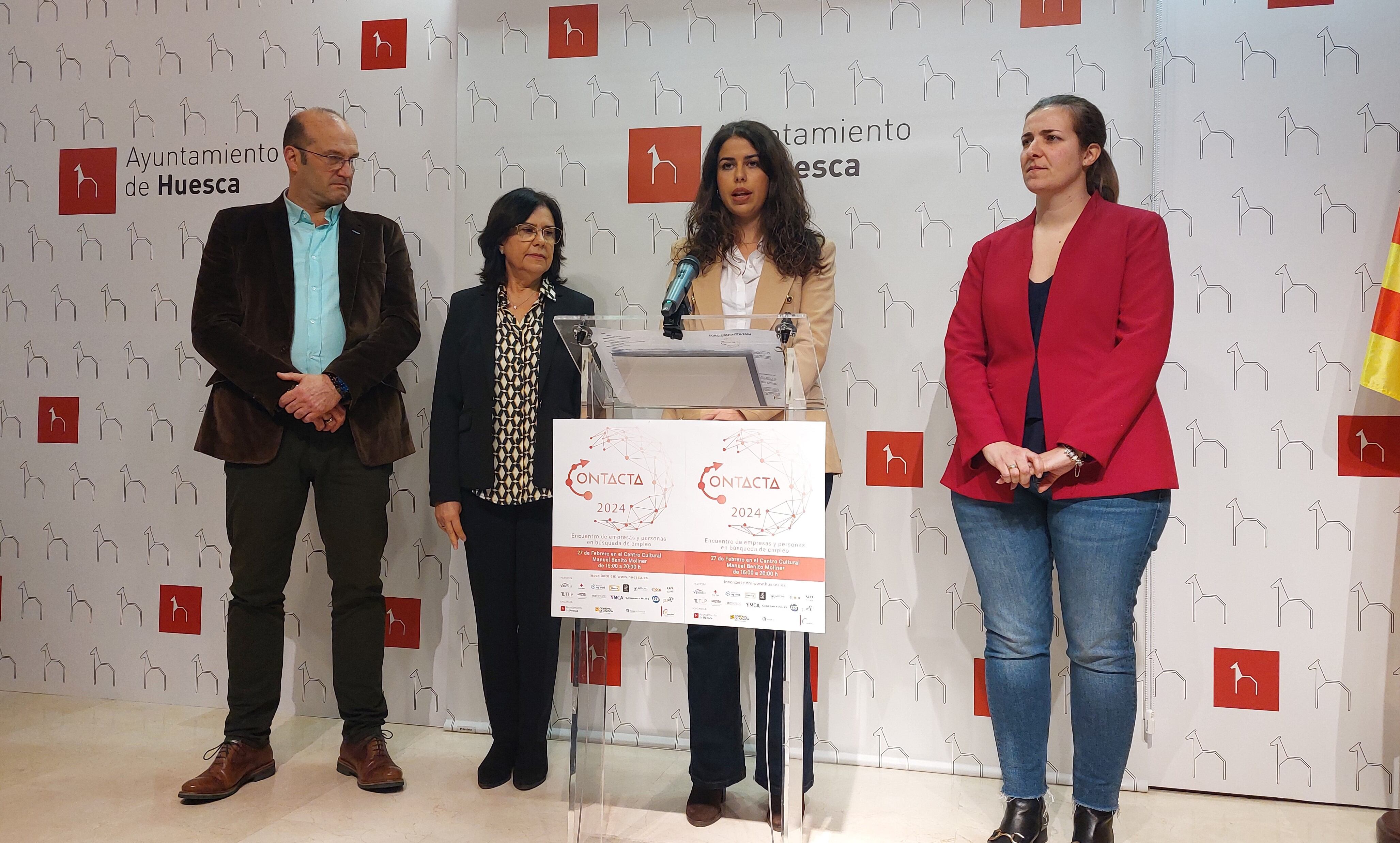 Presentación del Foro Contacta en el Ayuntamiento de Huesca