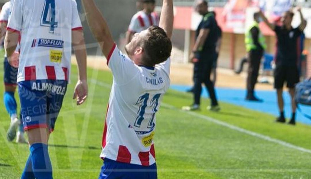 Canillas celebra su gol.