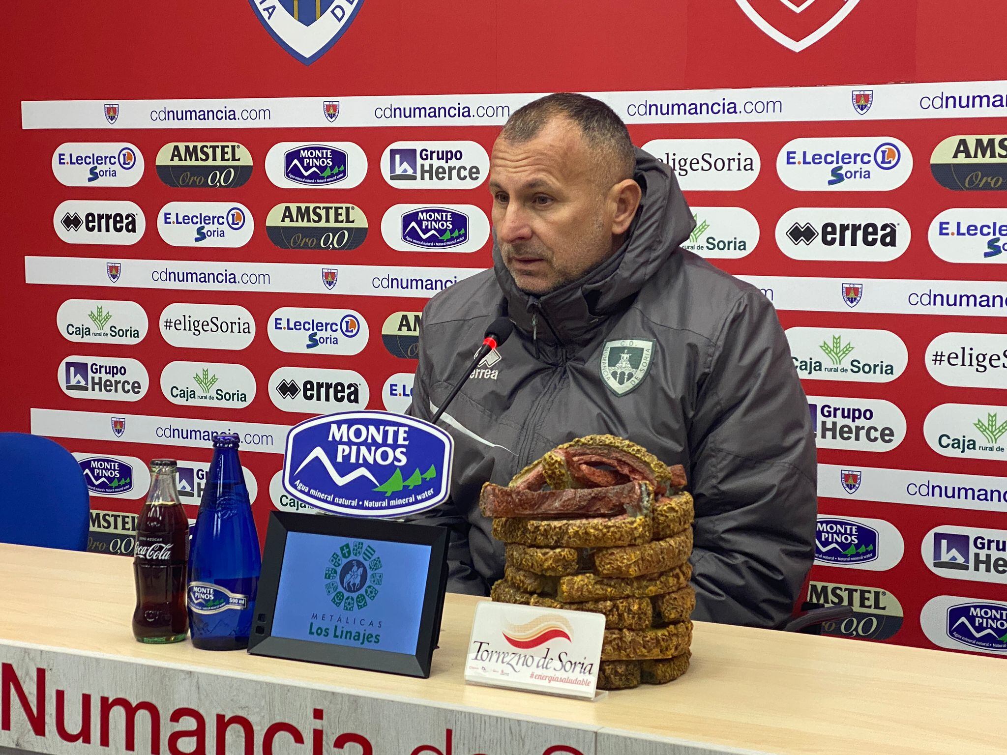 Javi Moreno, en rueda de prensa en Los Pajaritos.