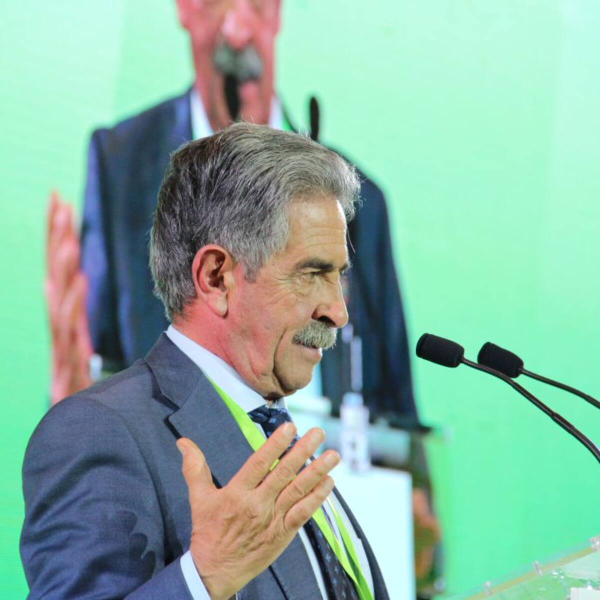 Revilla está "tranquilo" y a la espera de la demanda del rey emérito