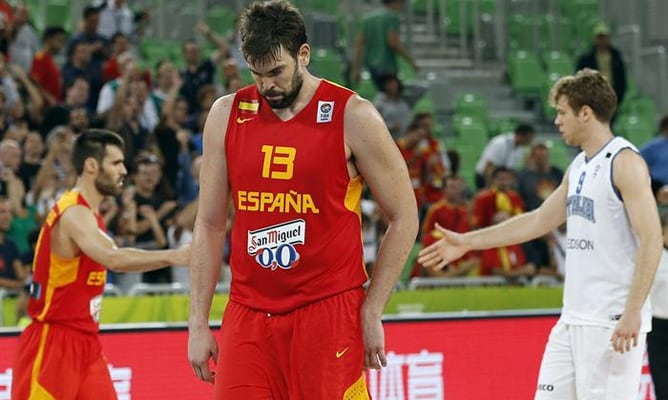 El pívot de España Marc Gasol al finalizar el partido de la segunda fase del Eurobasket 2013 disputado ante Italia